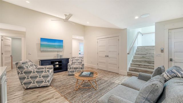 2175 AVENUE A, Bradenton Beach, FL 34217