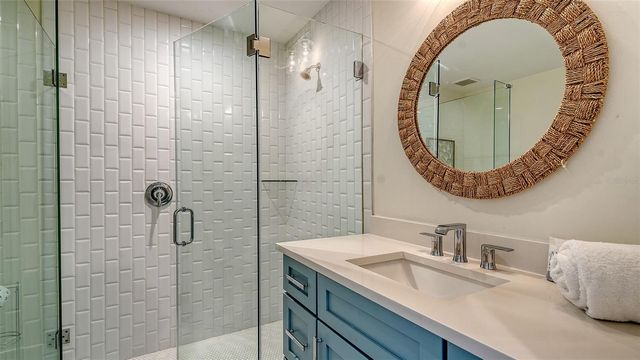 2175 AVENUE A, Bradenton Beach, FL 34217