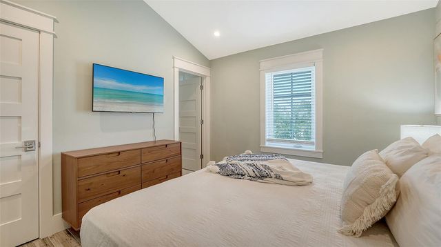 2175 AVENUE A, Bradenton Beach, FL 34217