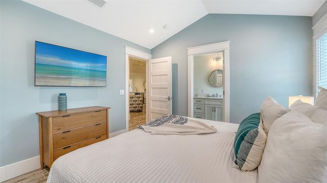 2175 AVENUE A, Bradenton Beach, FL 34217