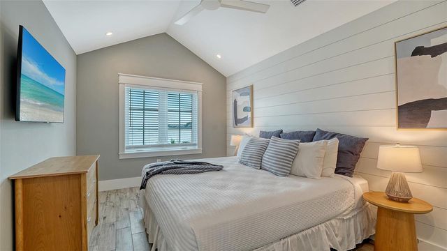 2175 AVENUE A, Bradenton Beach, FL 34217