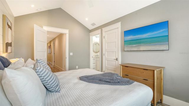 2175 AVENUE A, Bradenton Beach, FL 34217