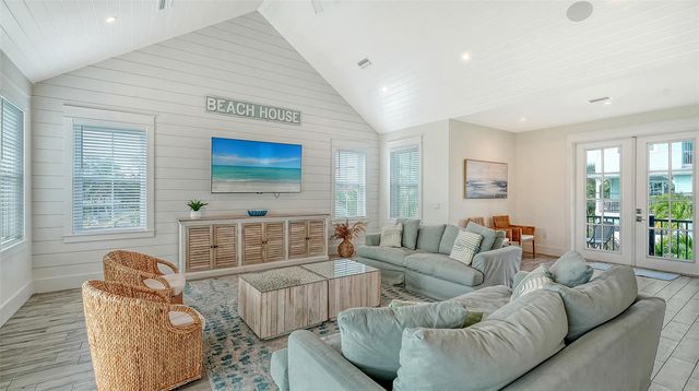 2175 AVENUE A, Bradenton Beach, FL 34217