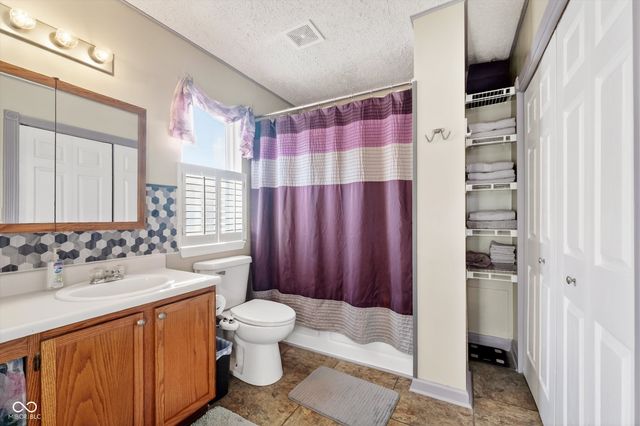 745 Woodcote Lane, Brownsburg, IN 46112