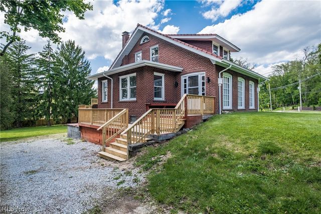 545 Pittsburg Avenue NW, North Canton, OH 44720