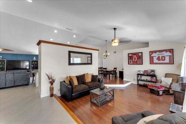 5345 NW 58th Terrace, Coral Springs, FL 33067