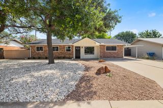 140 Village Dr, Kerrville, TX 78028