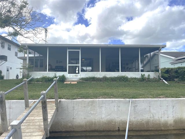 7601 HATTERAS DRIVE, Hudson, FL 34667