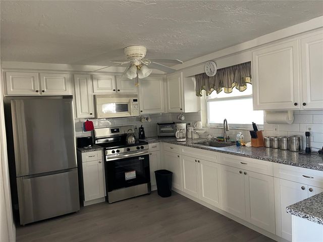 7601 HATTERAS DRIVE, Hudson, FL 34667