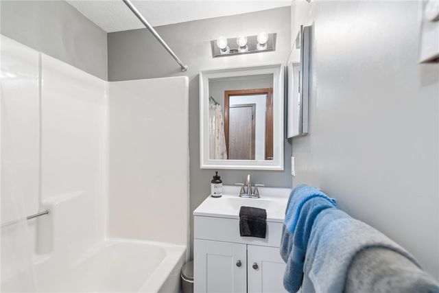 1223 Veech Lane, Hidden Valley, PA 15502