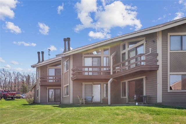 1223 Veech Lane, Hidden Valley, PA 15502