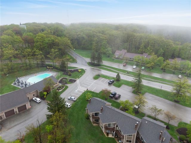 1223 Veech Lane, Hidden Valley, PA 15502