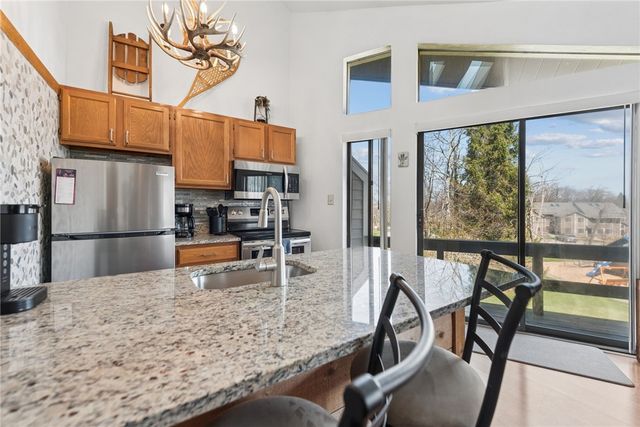 1223 Veech Lane, Hidden Valley, PA 15502