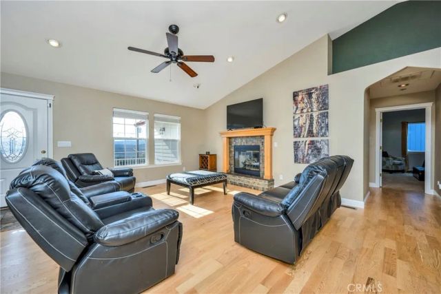 18920 Stonegate Road, Hidden Valley Lake, CA 95467