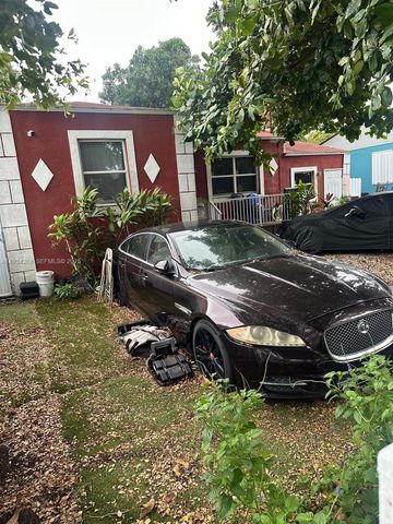 770 NW 47th Ter, Miami, FL 33127