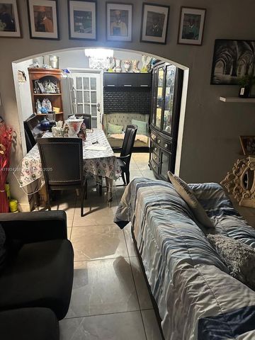 770 NW 47th Ter, Miami, FL 33127