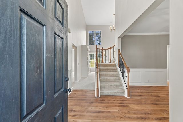 821 Park Dr, Goodlettsville, TN 37072