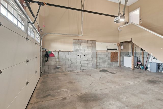 821 Park Dr, Goodlettsville, TN 37072