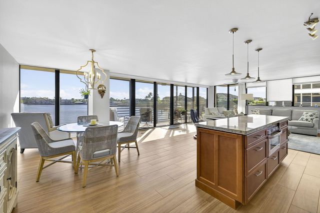 900 NE Spanish River Boulevard 2w, Boca Raton, FL 33431