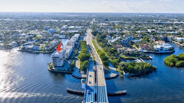 900 NE Spanish River Boulevard 2w, Boca Raton, FL 33431