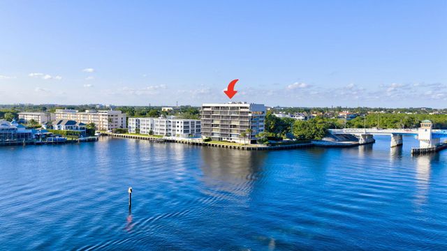 900 NE Spanish River Boulevard 2w, Boca Raton, FL 33431