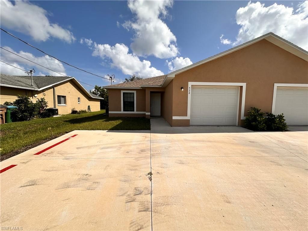 526-528 SE 4th TER, CAPE CORAL, FL 33990 — exterior
