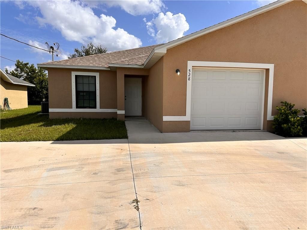 526-528 SE 4th TER, CAPE CORAL, FL 33990 — photo 3
