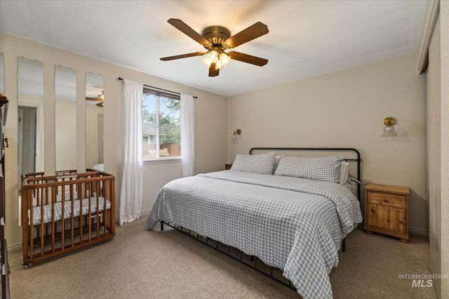 1047 W Chateau Ave, Meridian, ID 83646