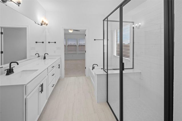 181 Slenderleaf DR, Marble Falls, TX 78654