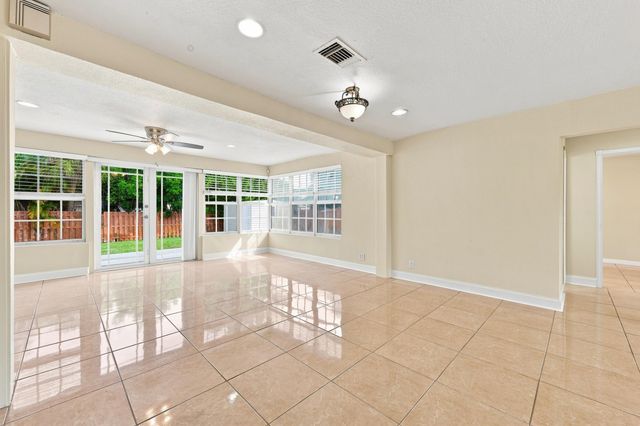 1100 7TH Street, Lake Park, FL 33403