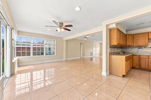 1100 7TH Street, Lake Park, FL 33403