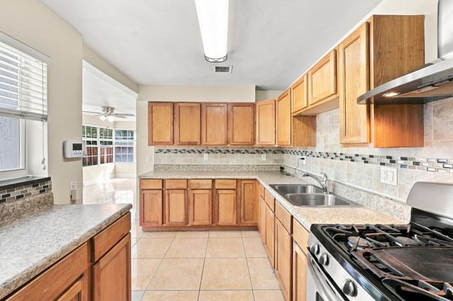 1100 7TH Street, Lake Park, FL 33403