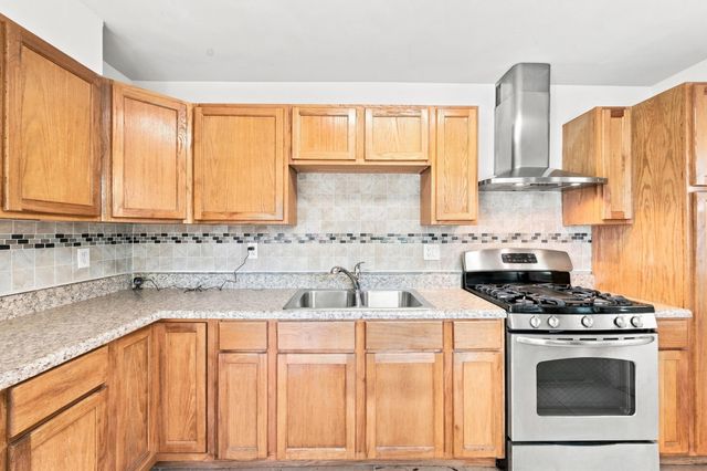 1100 7TH Street, Lake Park, FL 33403