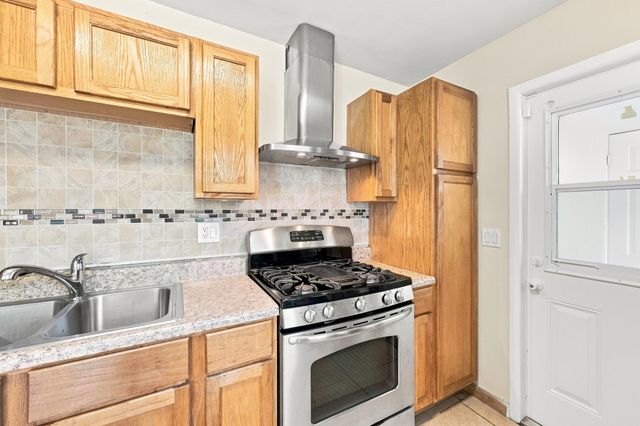 1100 7TH Street, Lake Park, FL 33403