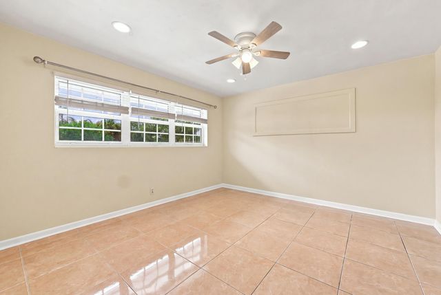 1100 7TH Street, Lake Park, FL 33403