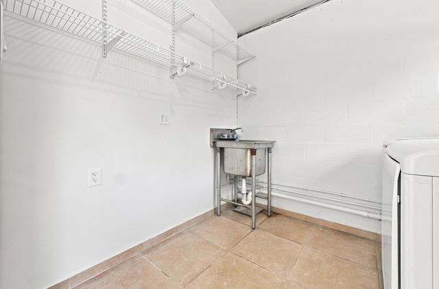 1100 7TH Street, Lake Park, FL 33403