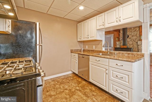 102 WOODLYNNE AVE, Pitman, NJ 08071