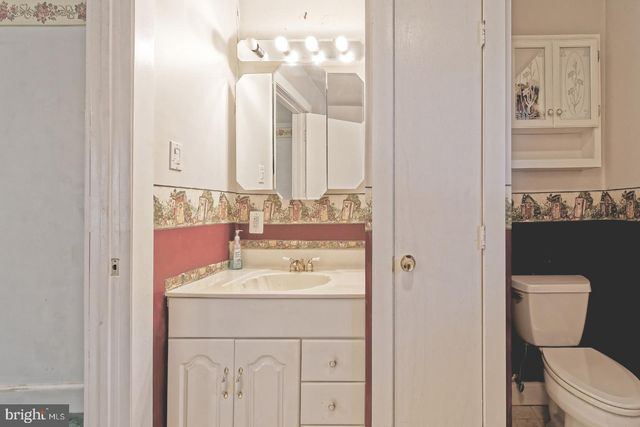 102 WOODLYNNE AVE, Pitman, NJ 08071