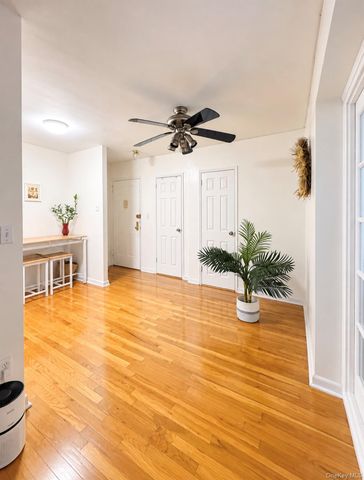 15020 71 Avenue 2J, Flushing, NY 11367