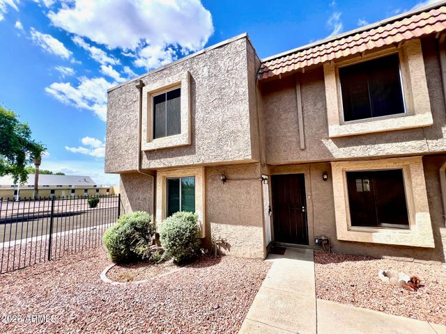 6120 W TOWNLEY Avenue, Glendale, AZ 85302