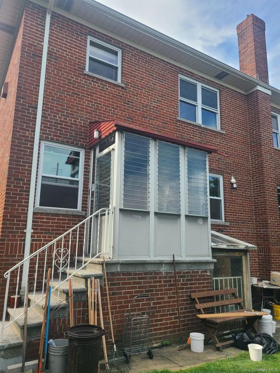 2905 Wilkinson Avenue, Bronx, NY 10461 — exterior