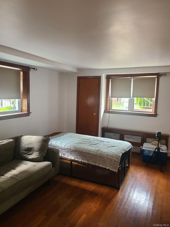 2905 Wilkinson Avenue, Bronx, NY 10461 — photo 2