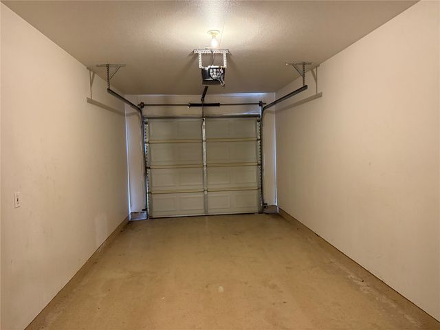 4025 Preferred Place, Dallas, TX 75237