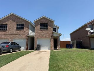 4025 Preferred Place, Dallas, TX 75237
