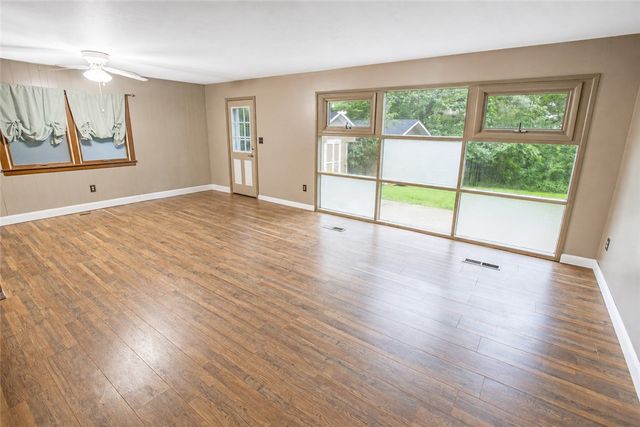 127 N Main Street, Englewood, OH 45322