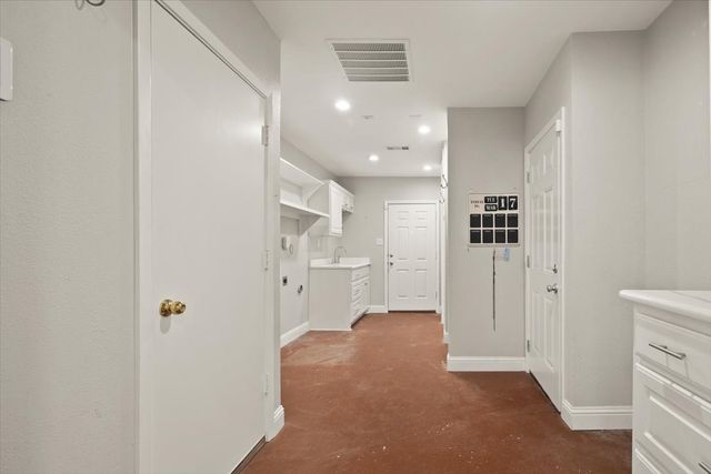 1004 Ridgetop Drive, Justin, TX 76247