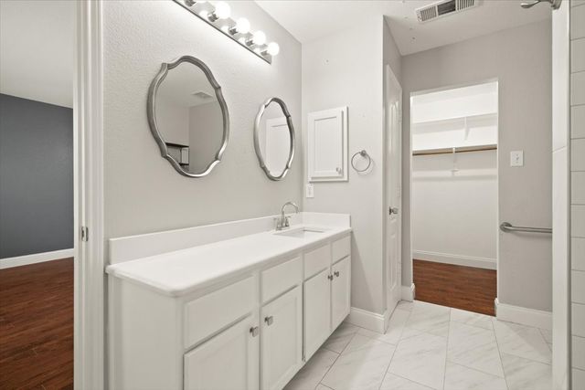 1004 Ridgetop Drive, Justin, TX 76247