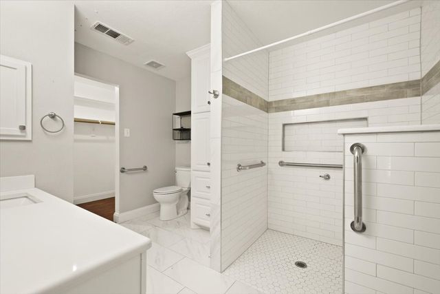 1004 Ridgetop Drive, Justin, TX 76247