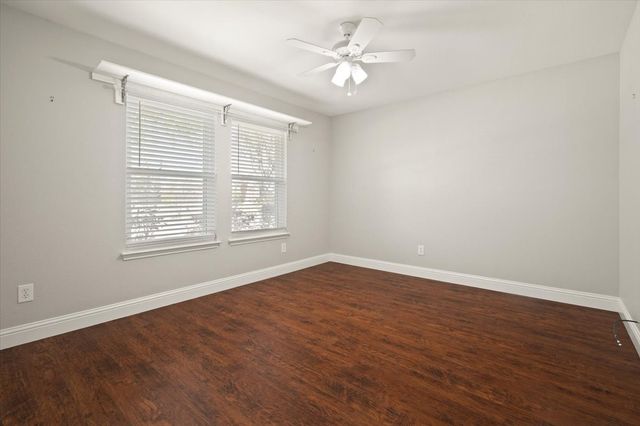 1004 Ridgetop Drive, Justin, TX 76247