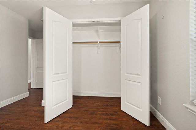 1004 Ridgetop Drive, Justin, TX 76247